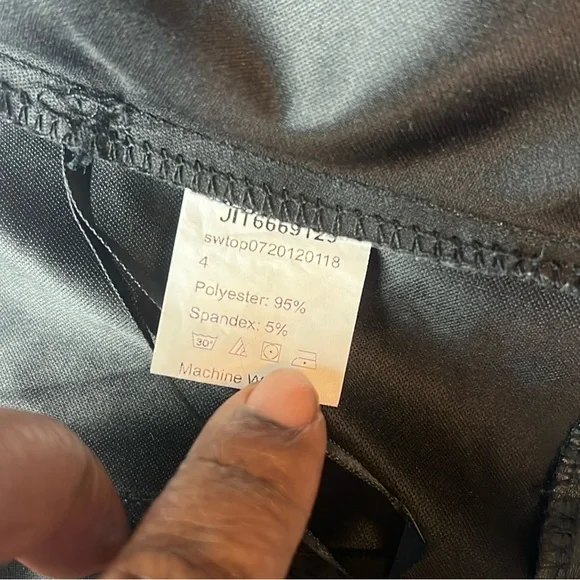 Faux leather tube top - Picture 7 of 8